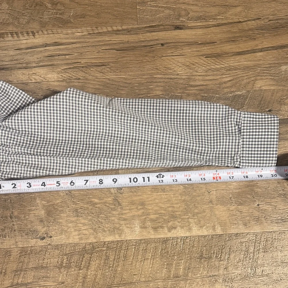 Banana Republic Slimfit Gray Blue and White Checkered Shirt - Size S